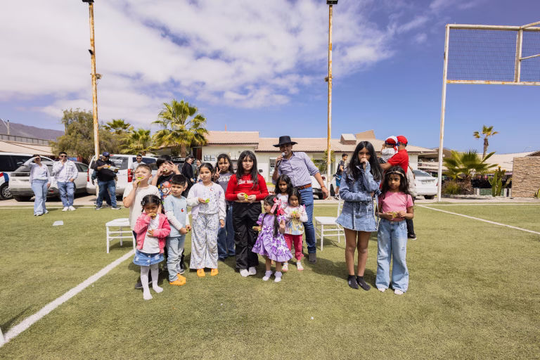 Yincana Niños - Foto grupal participantes