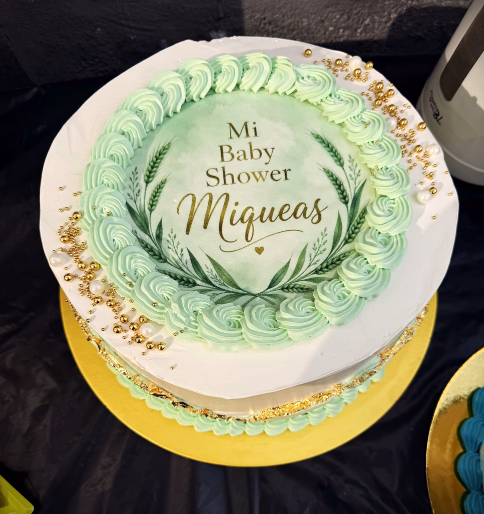 Pastel Baby Shower Miqueas